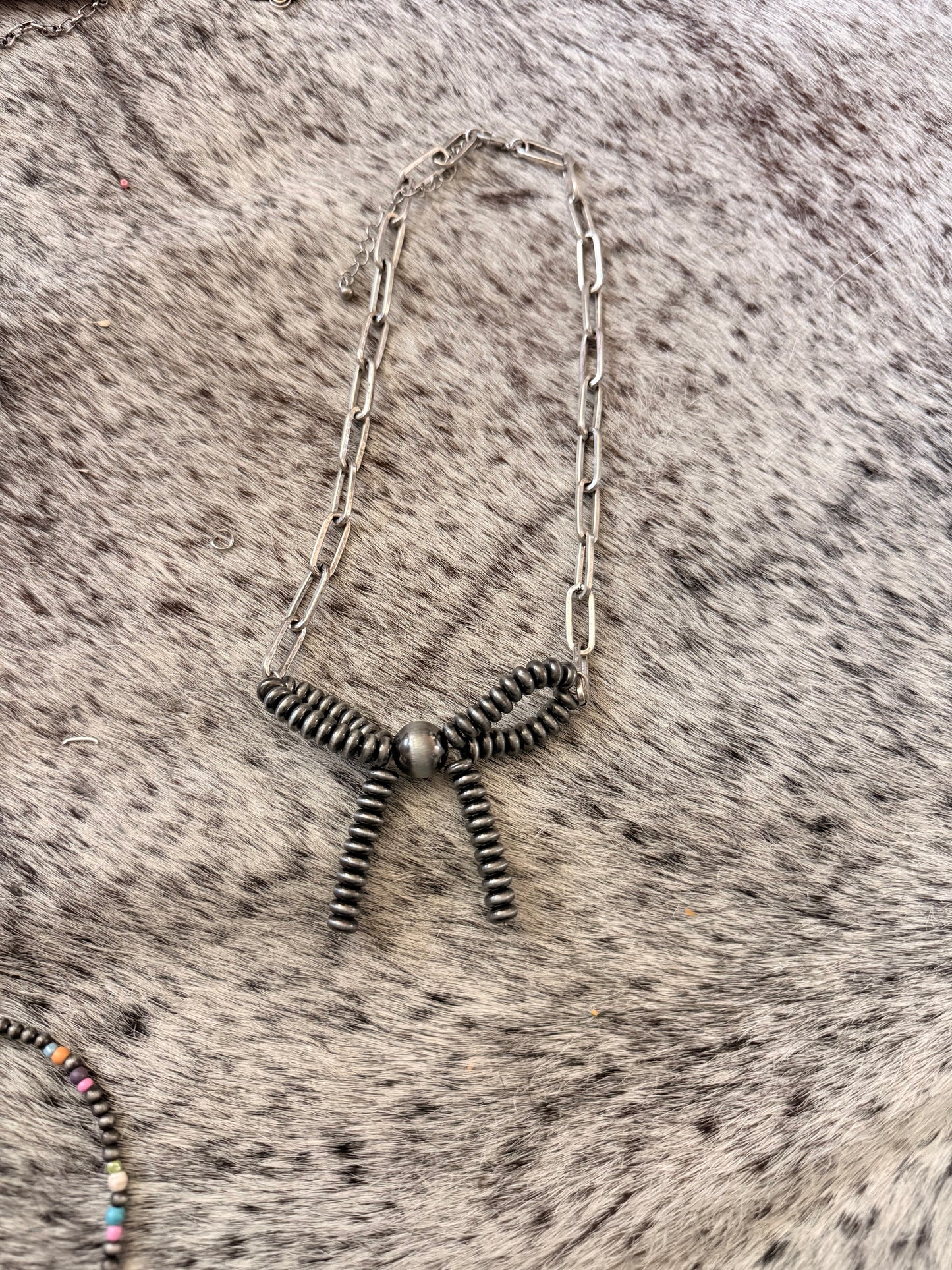 Saucer Bow Necklace