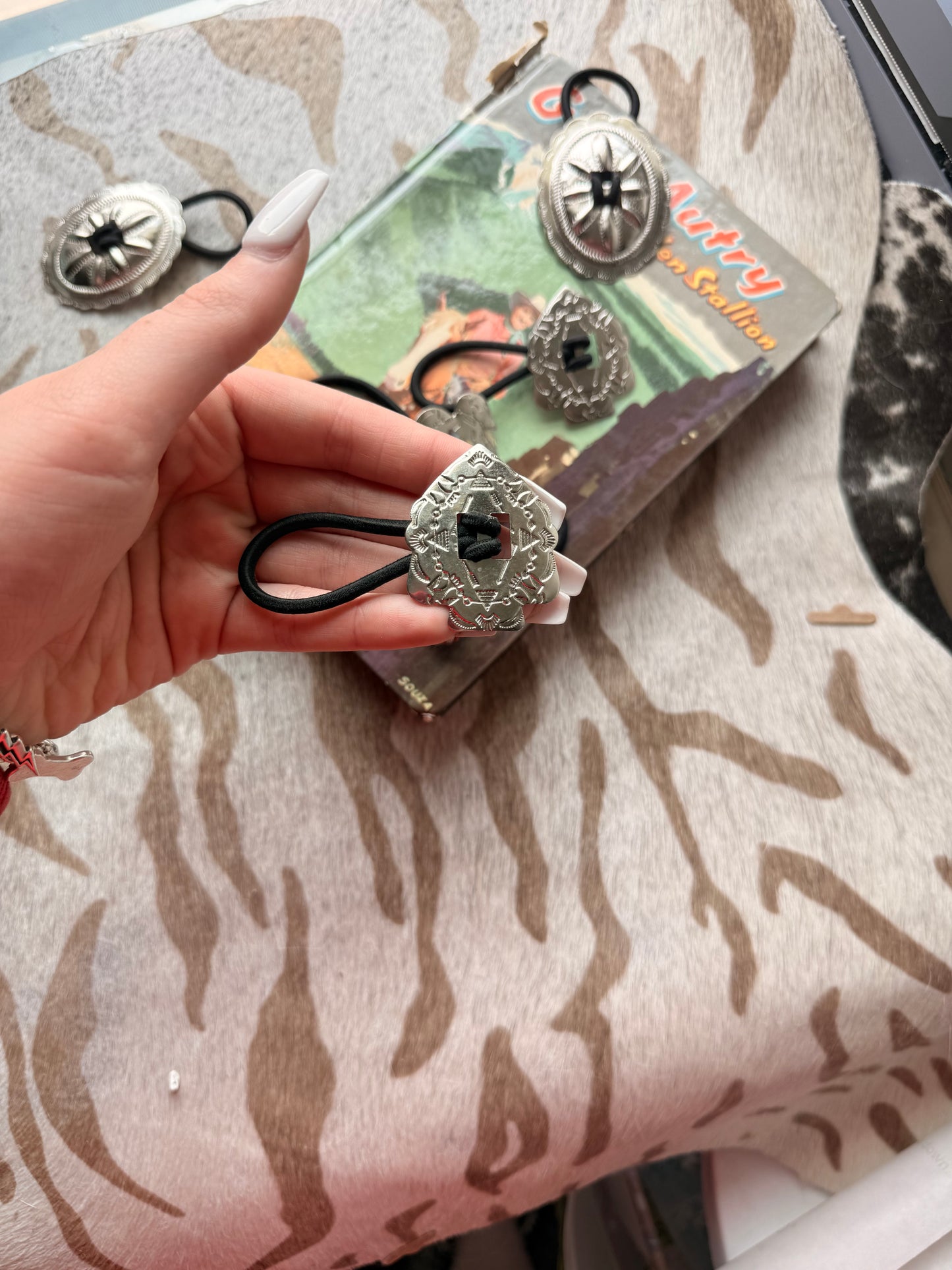 Thunderbird Hair Tie