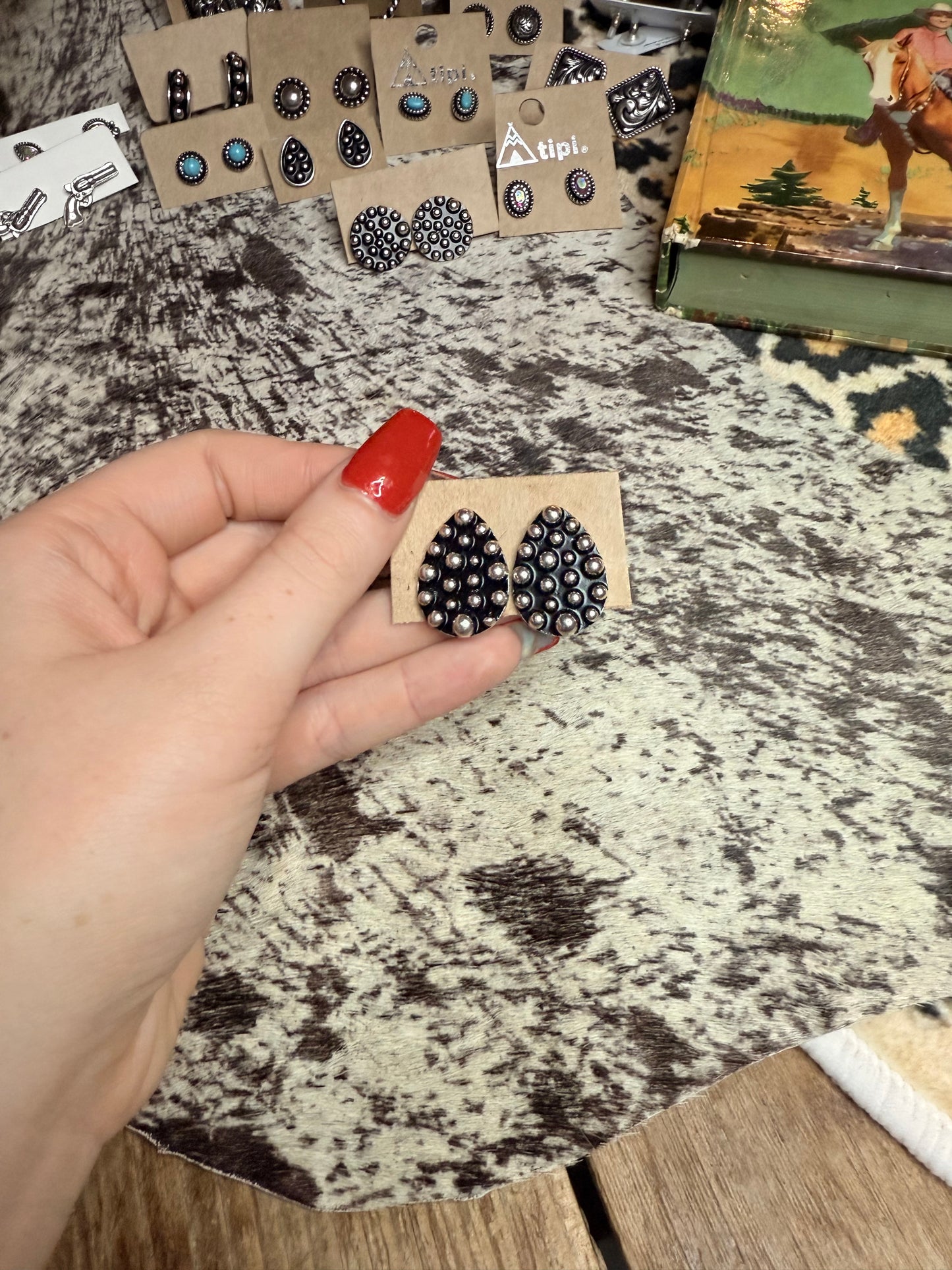 Oval Half Dot Studs (Big)