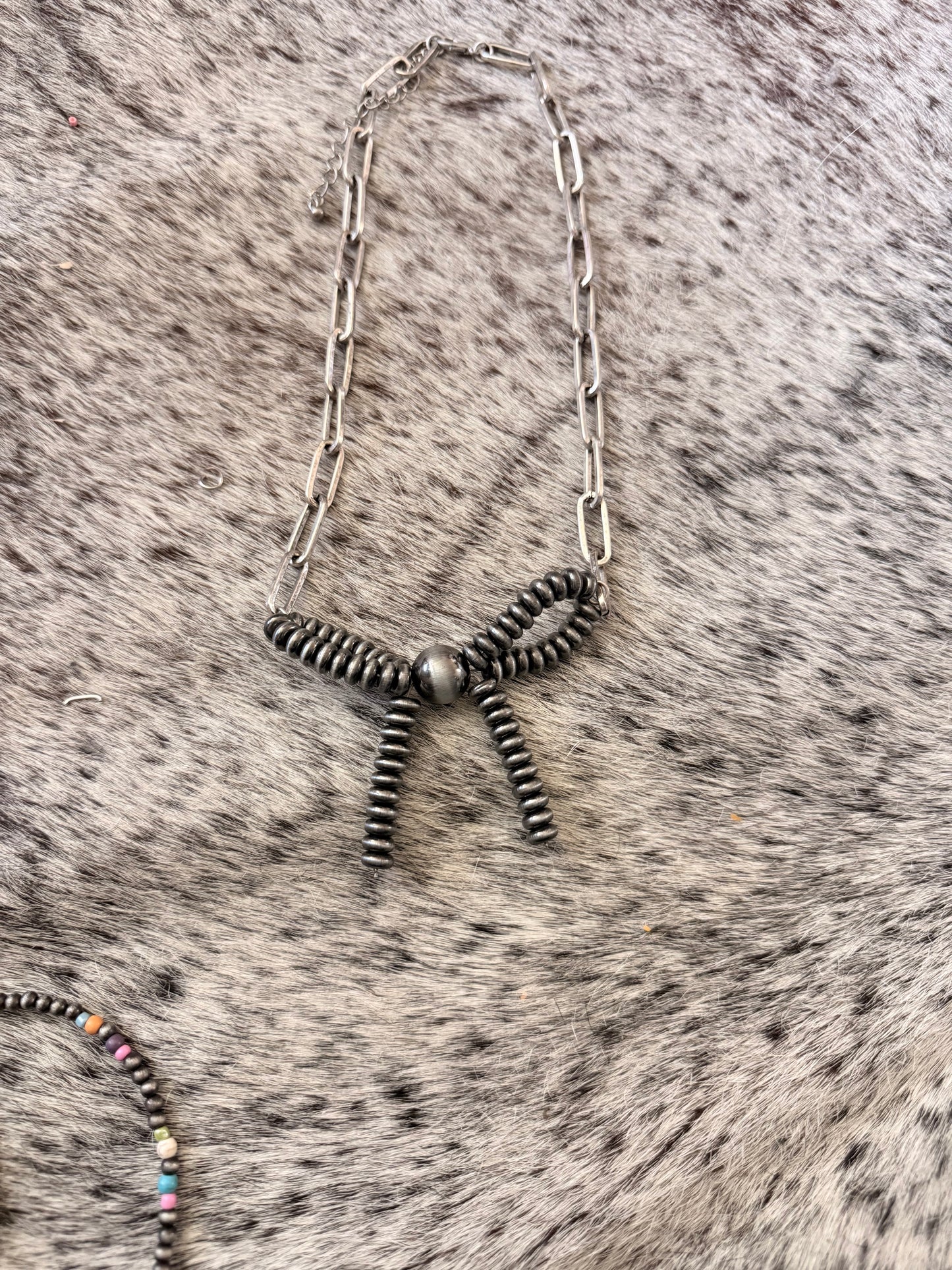 Saucer Bow Necklace