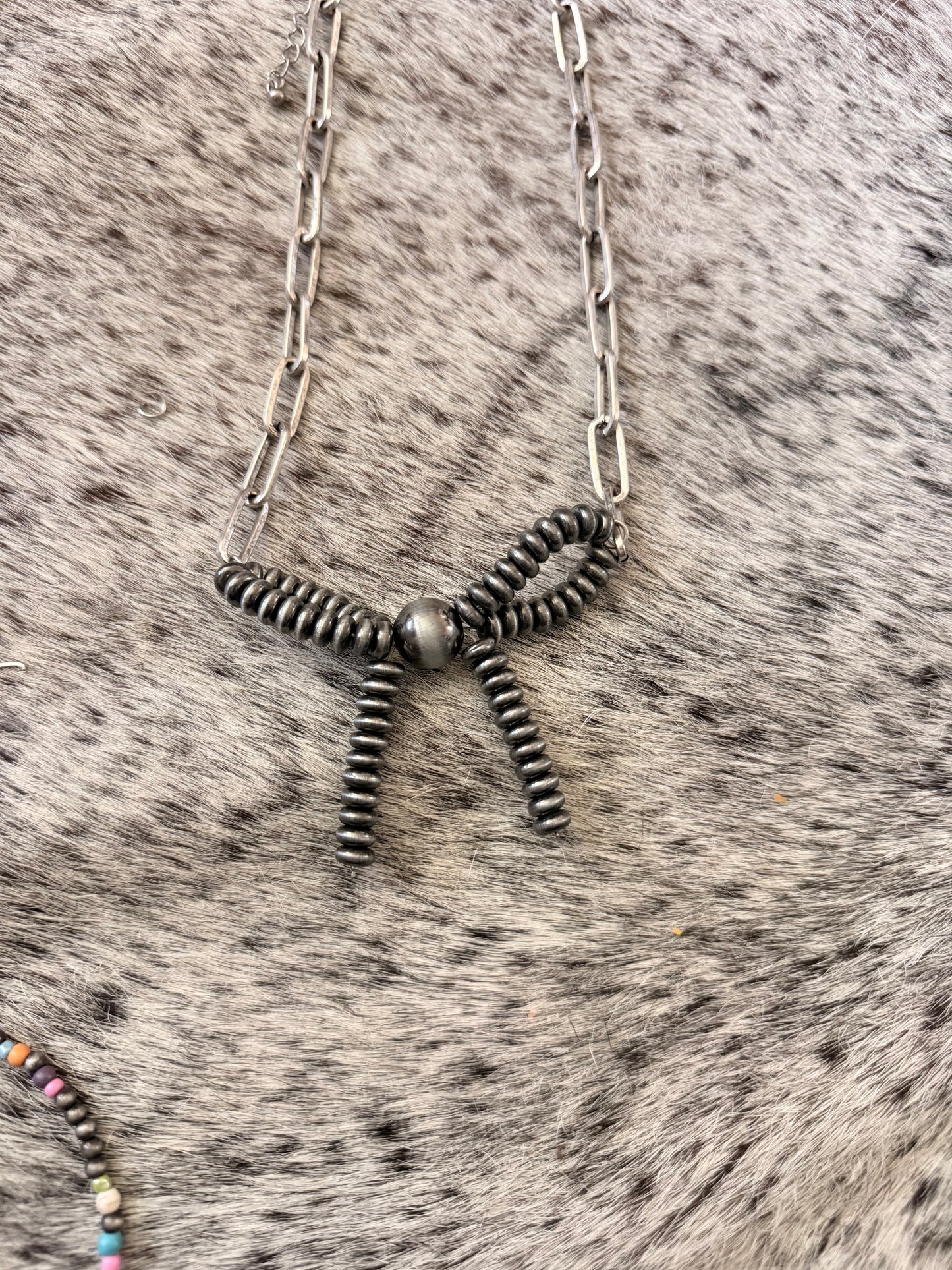 Saucer Bow Necklace