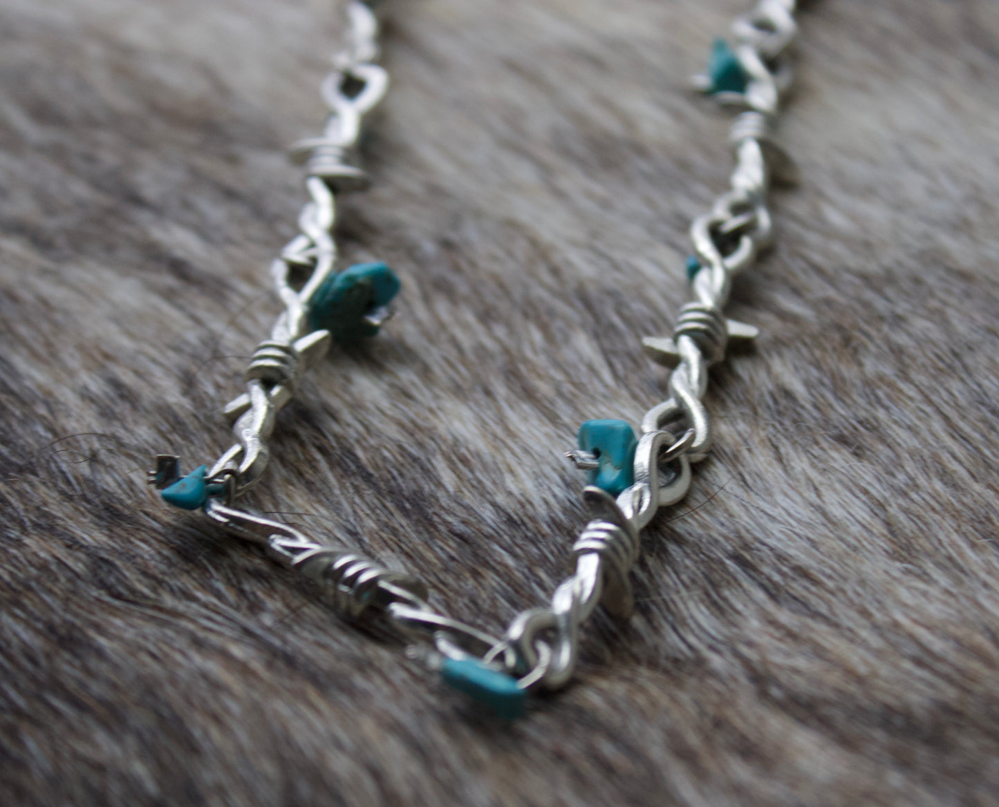 (Pre-Order) Turquoise Barbwire Necklace