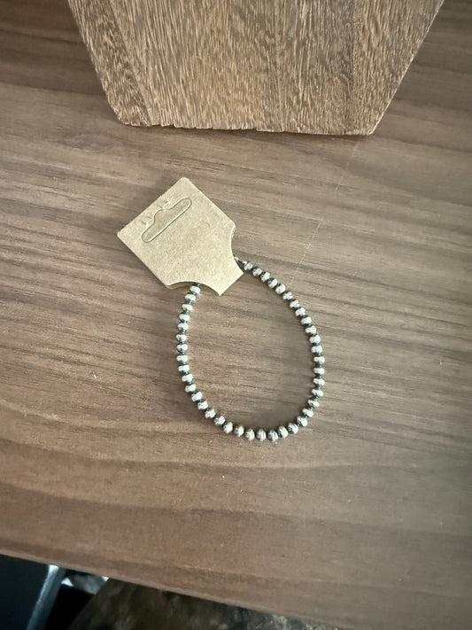 Stretchy Sterling Silver Pearl Bracelet