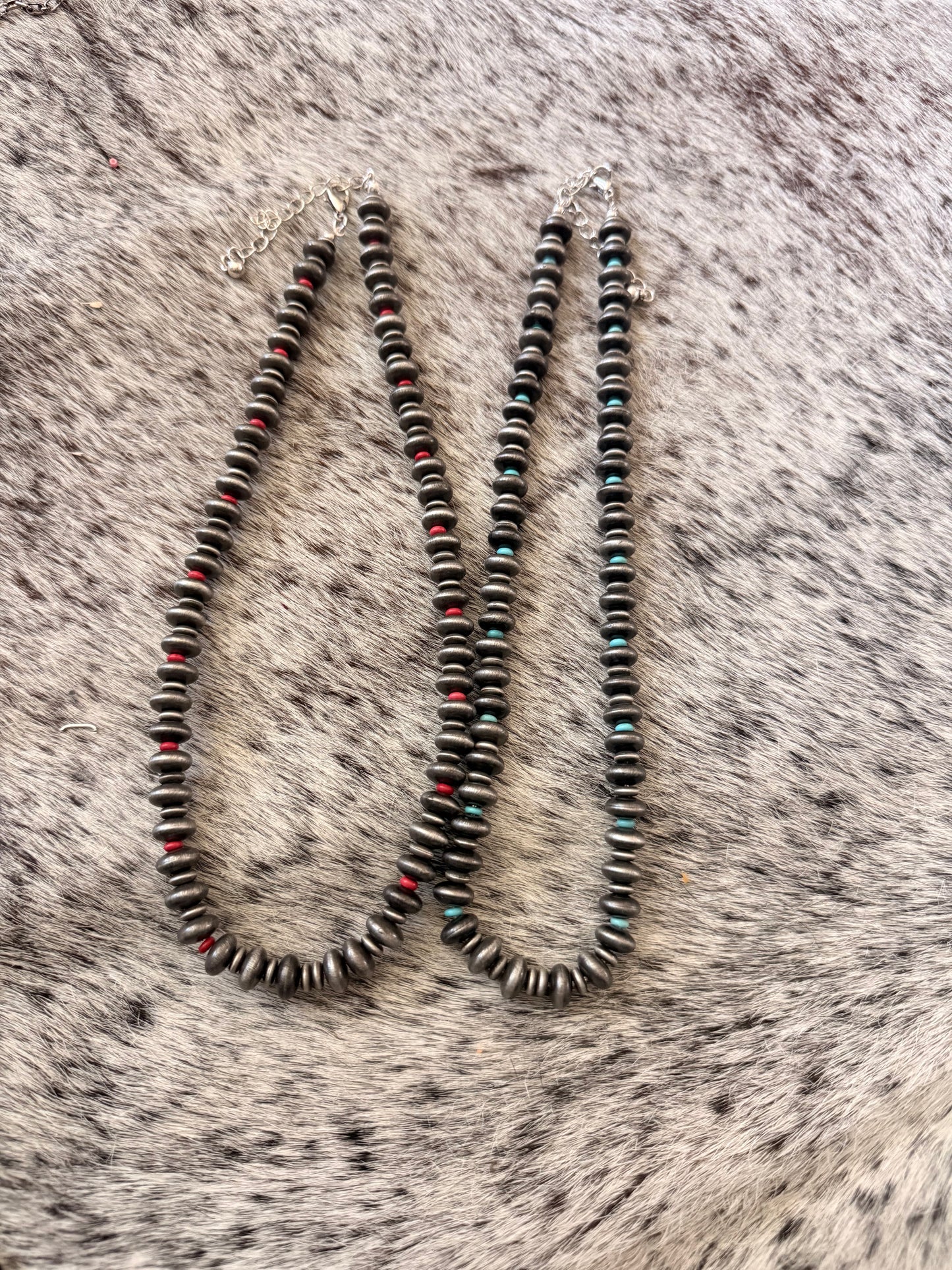 Color and Saucer Necklace