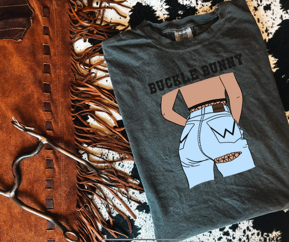 Buckle Bunny W Tee