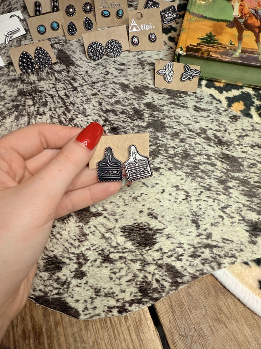 Cow Tag Studs