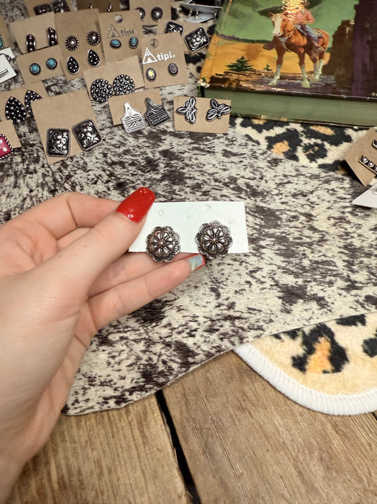 Medium Concho Studs