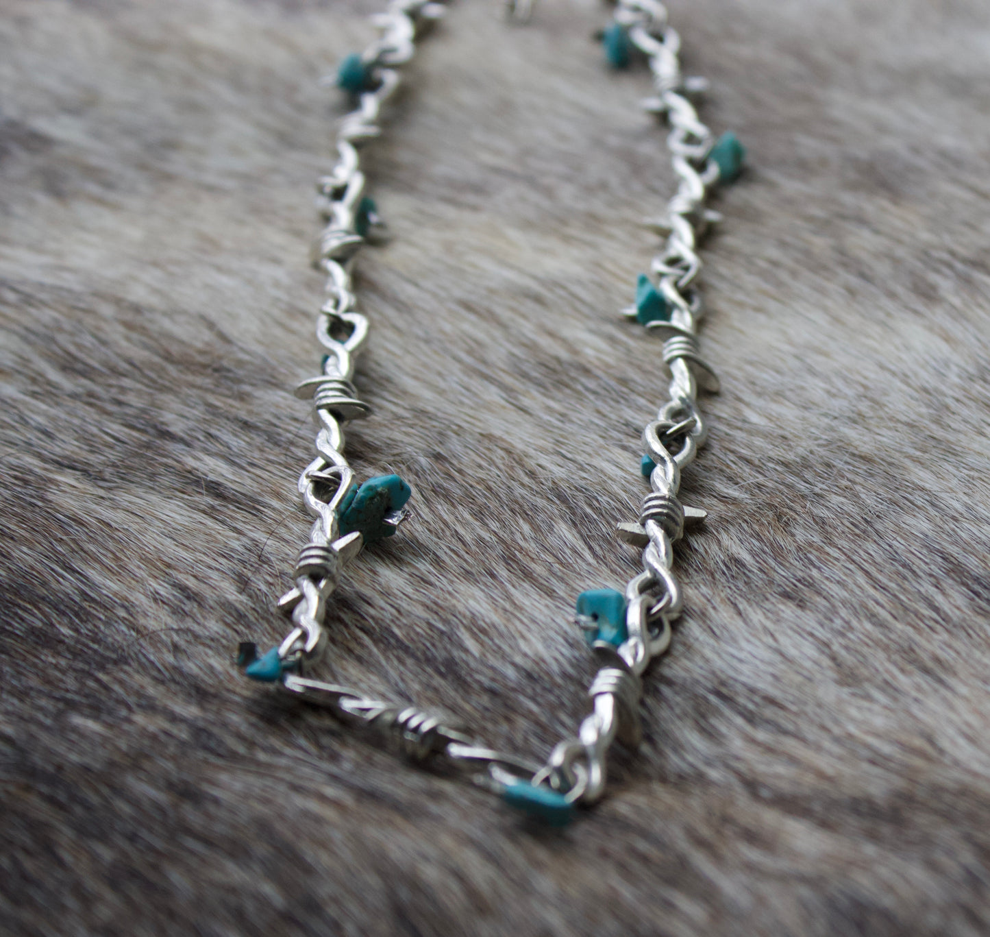 (Pre-Order) Turquoise Barbwire Necklace