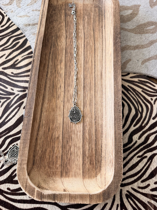 Oval Boot-stitch Necklace